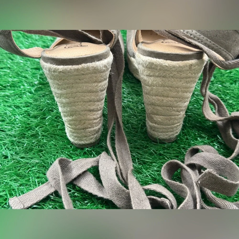 Brash Women‎ Platforms 6.5